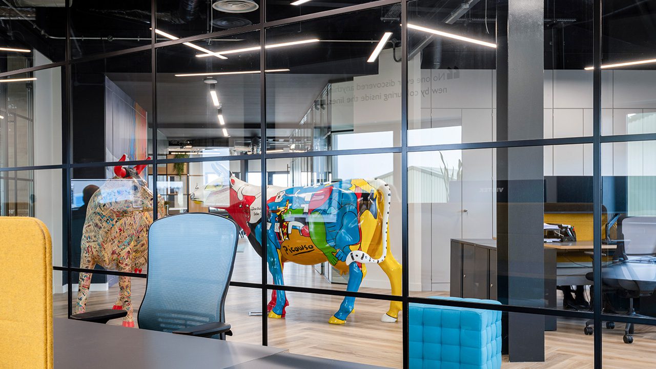 Extreme group ergonomic breakout areas 