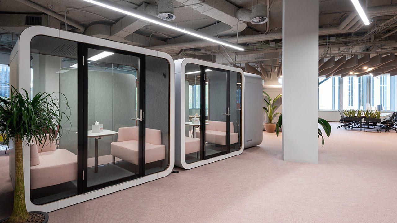 Open office with soundproof pods