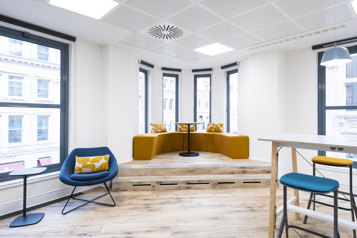 Quiet, low-stimulus focus area designed for neurodiverse users